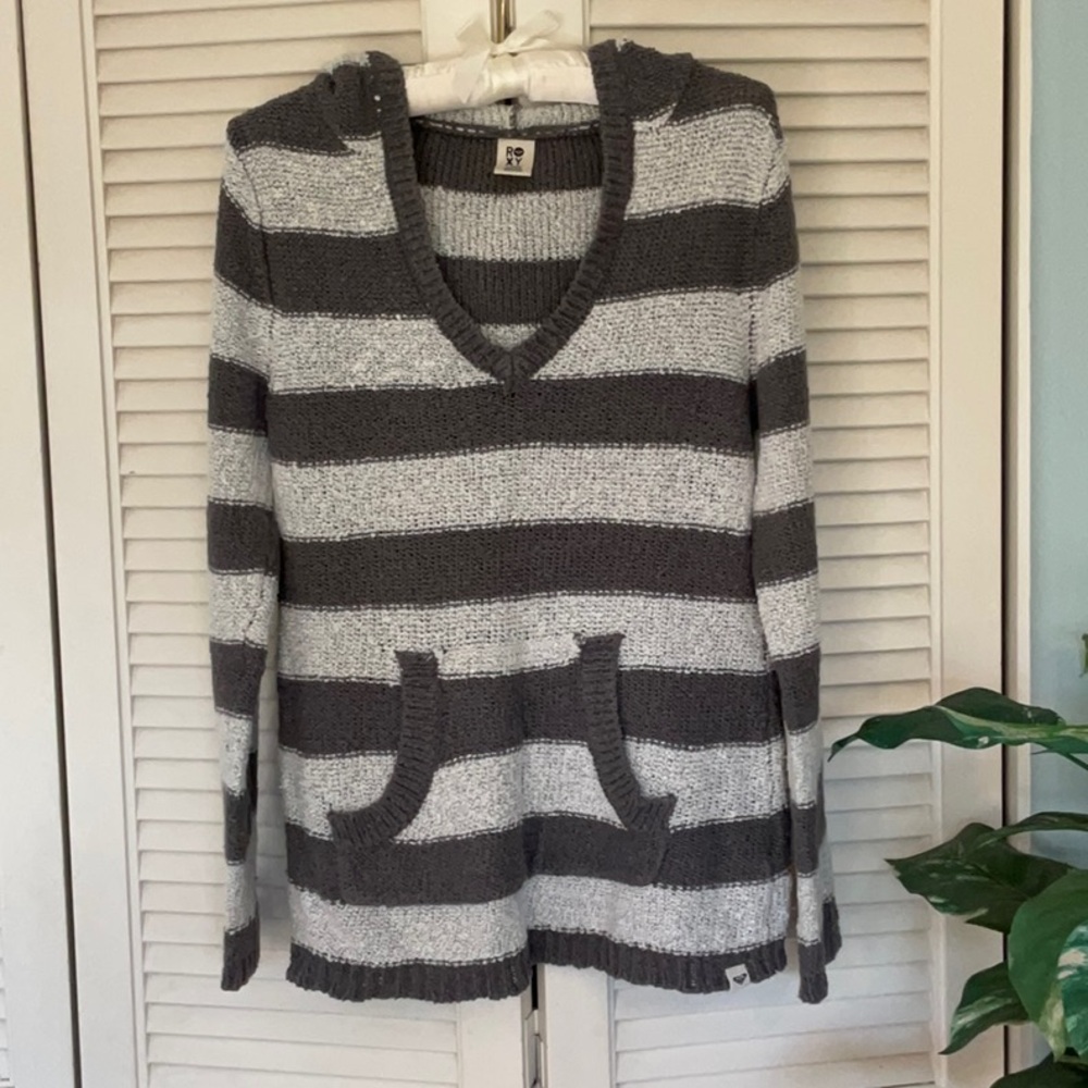 Vintage Roxy Gray and Charcoal Striped V-Neck Sweater